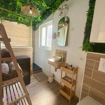 Maison Climatisee Plain Pied Le Cocon Kalina بيت للعطل Banville